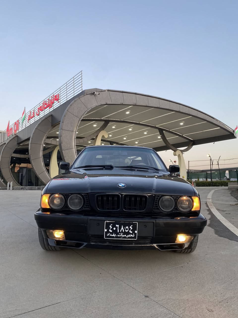 سەرەتا بەناوی خوا ماشاءالله لە ماڵی هەموو لایەک BMW 525ia کەپسی سمس بیلاد تۆماتیک مۆدیل 1994، بەردی گزۆزو حاسەی گزۆز، ئاڕم پلاستیک هەولێر ئاڕموو ئەوەلیات بەشەرت ،ڕەقەم پلێتی ئەسڵی،هەرزەی تازەیە ، بێ دەحموو لێدراو چەکوچی پێوەنیە تازە کورە کراوە لەسەر ساخی ،بیلاد پێش گەورە،لایت ناو ڕەش زەڕب، سڵاید، 4تایەو ویل سفر ،ناو زەرد،تەبرید ساردوو گەرم 🥶, ڕەقەم شانسی بیلادی دەشبول ئستراد خاس ،دەبڵ ئێڕباگ، سوکان ئێڕباگ، فۆڕمیکا، کوشن جڵد و کارەبا، کوشن ئێڕباگ ، چوار جام کارەبائۆتۆ،ئاوێنە کارەباو ئۆتۆ، تەحدید سرحە، دوگمەی ئێس و بەفرو قوڕ مەزبوت،سکلێتەر کارەبای،گێچ ئەڵقە مەزبوت، سیدی بۆکس، قفڵ مەرکەزی، مەمەی فڵچە هیتەر ،فڵچە ئۆتۆ،سێرڤس حام ڕۆنی گێڕو مەکینەو ئەکسل بانس لۆک تەقەو ڕەقە چرکەو دوو گەڵا بشکێنە  کارەبای هەموو گیانی بەشەرت نرخ(58) و مەجالێکی برایانە شوێن ڕانیە  ژ ،م *********** سەیارەکە ئی ماڵێیە تکایە موشتەری نی سەرمان مەیەشەنە لەگەڵ ڕێزم. ئەدمین 🖤
