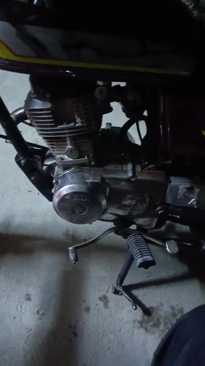 سلام عليكم خوان دراجه يراني ربعه كير تايكر خير من الله دراجه صافيه دراجه لا تبخر ولا نضوح مكينه كاتم مكاني بغداد المدان الورديه سعر دراجه 550بيهة مجال بسيط حك جيه خاص مفتوح‏‪***********‬‏ رقم بس وتساب لي مو شراي لايدخل
