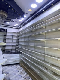 رفوف حديد اصلي مع رفوف حديد عارضة سفينة مع رفوف زجاجي مسكرت مع رفوف خش...