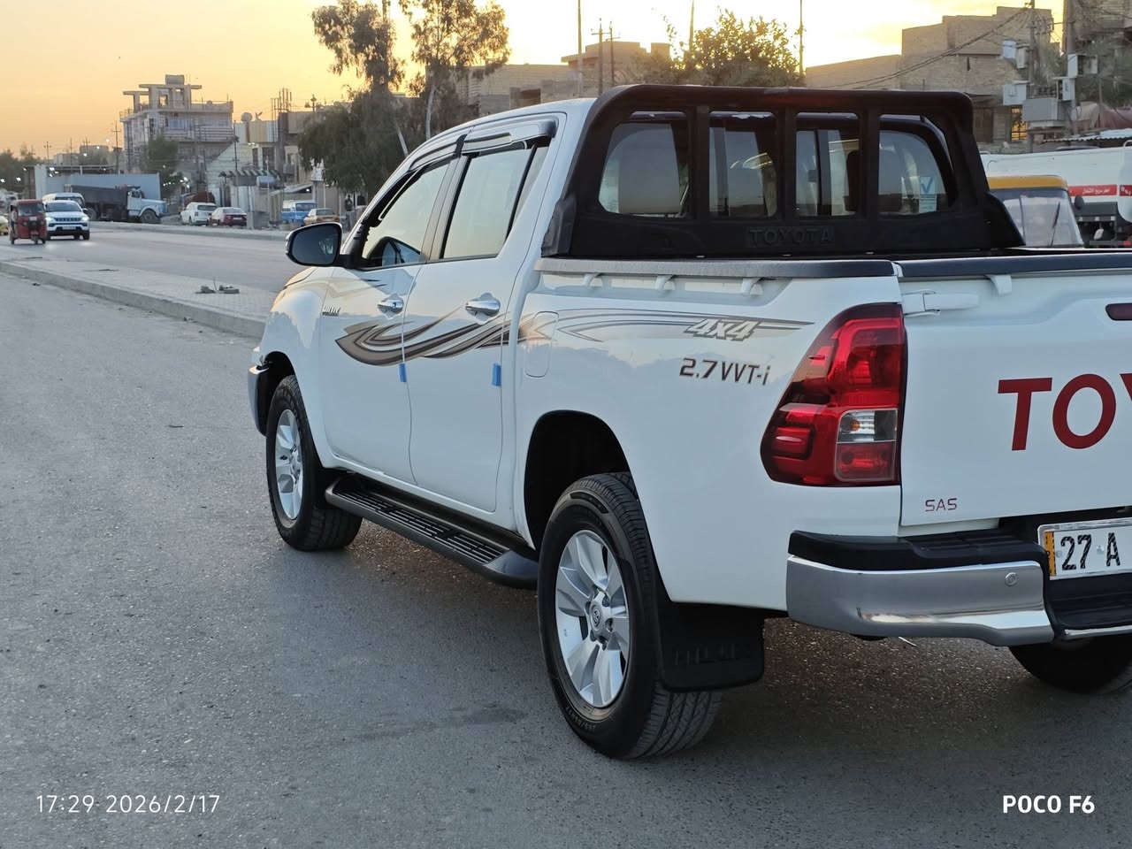 سلام عليكم تيوتا هايلوكس موديل 2018 فور ويل مكفوله كفاله عامه تحويل مباشر مكان بغداد استفسار عل رقم ***********
