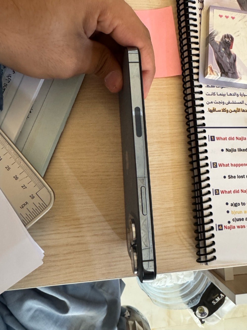 آيفون 13 برو ماكس نضيف هاي نضافته ب الصور مبدل شاشة و بورد بطاريه 83 ذاكرة 256 يحتاج تصليح ما اعرف تحديث هاي بالصوره عارض ابيعه على وضعه سعر 250 الف وبيه مجال ايكلود ما بيه ساحبه