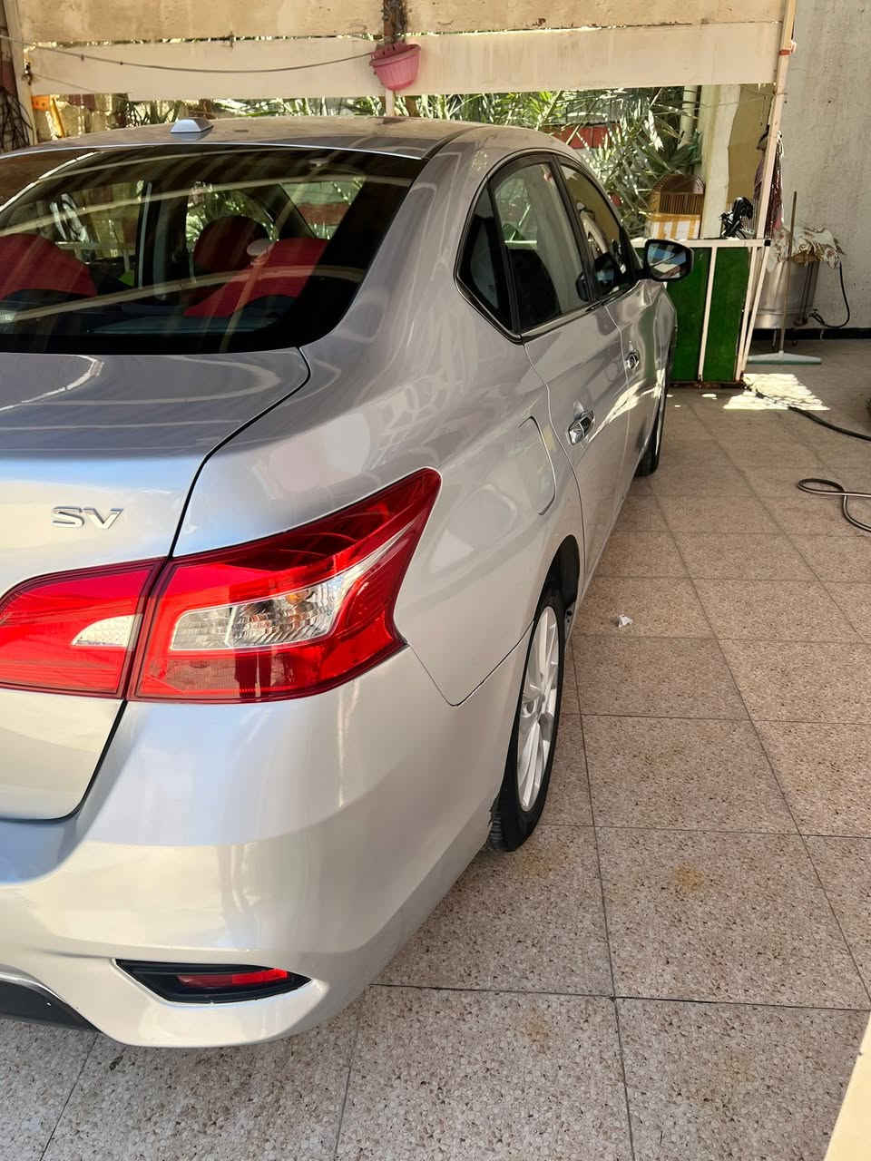 نيسان
سنترا 2019
فول مواصفات 
مكينه وكير مكفولات 
حادثها مو قوي الغود والشواصي مكفوله 
البدي بي صبغ اثر جراد البدي جداً نضيف (ما مكفول )
السياره رقم بصره باسمي 
السعر 90
***********
واتساب ***********
