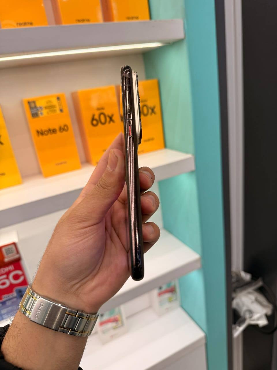 هاواوي بيورا 70 الترا 
512 ملحقاته كاملة الجهاز ولا غلطة فول نظافة 
850 الف
***********
