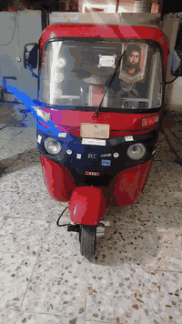 سلام عليكم اخوان هاي تكتك موديل 18 رقم وسنويه تحويل ثاني موديل تكتك جاهزه واحد على واحد دوشمه جديده كاعيات سبع قطع مسجل تكتك الف ما تصرف عليها *********** العنوان كربلاء امن داخلي شارع طارق الخيكاني
