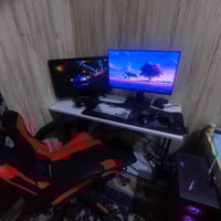 شاشة 24بوصة • 4K • 180هرتز