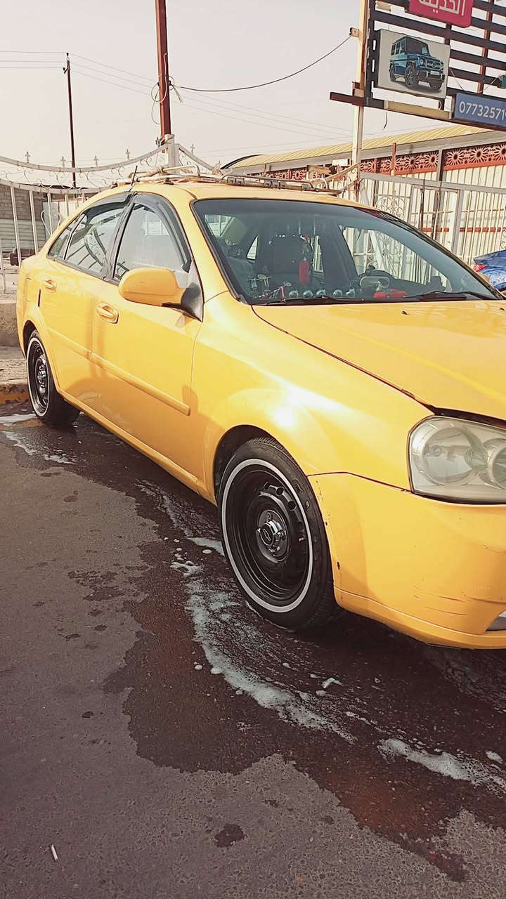 سلام عليكم ابوترا موديل 2012 خليجي مابيه اي نقص بيه بس طخه بل بدنه سياره كفاله سعر 70 للتواصل *********** واتساب ومفتوح 👍🚶‍♂️
