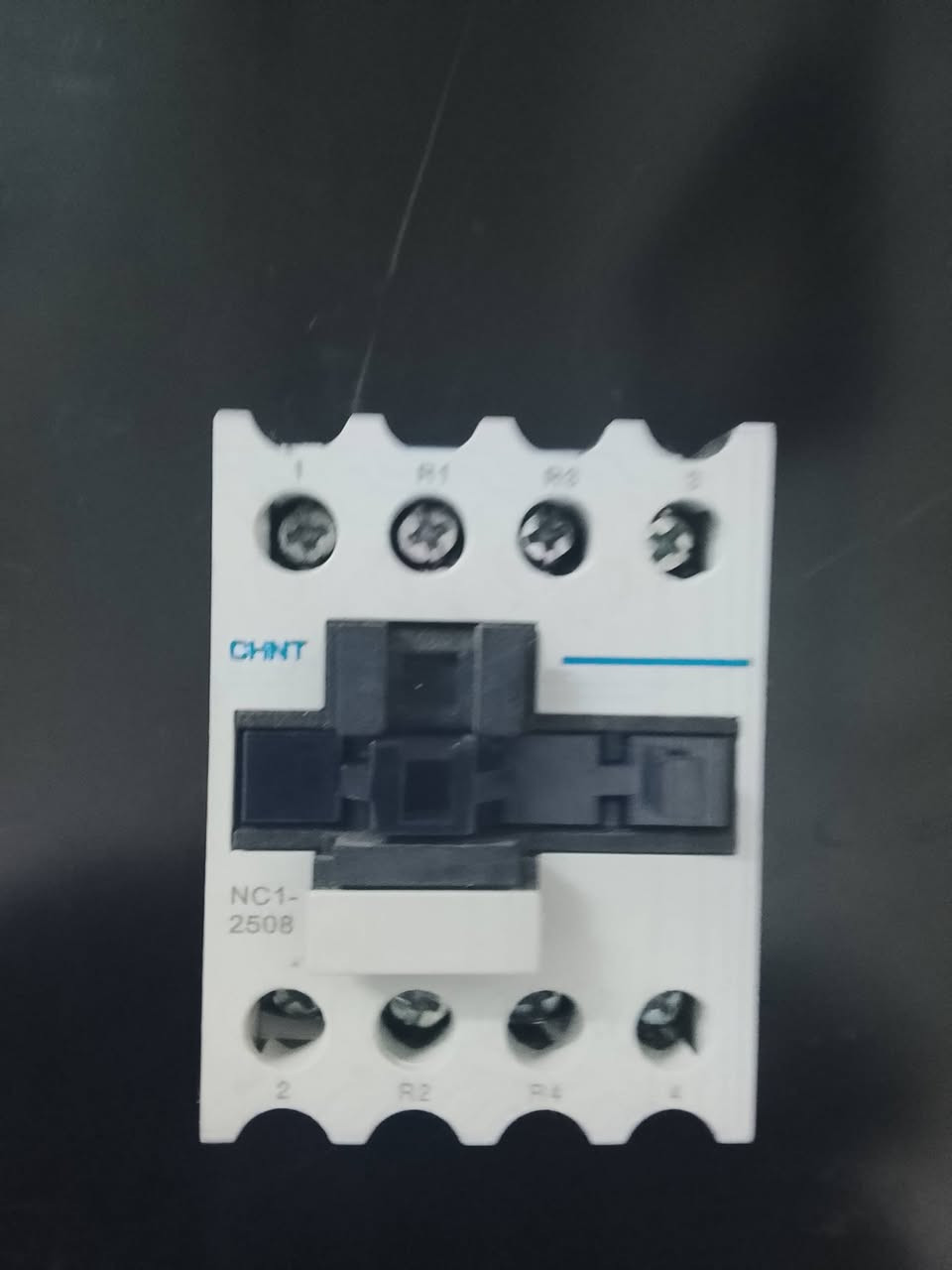 كونكترات
كونكترات وبعض الاغراض معروضات كلهن ب 100 الف للتواصل واتساب *********** 
توصيل 3 الاف دينار كل اماكن كربلاء
