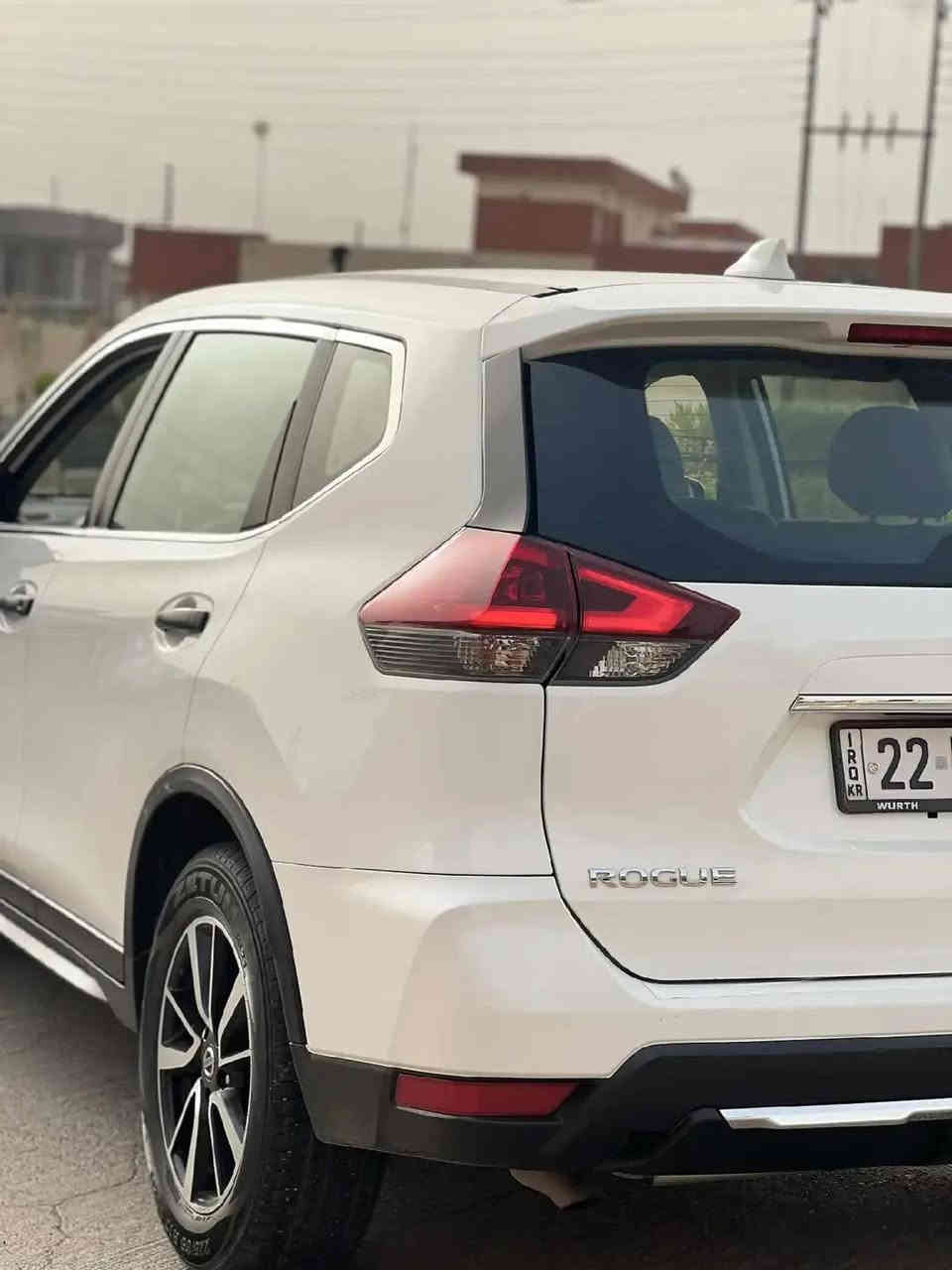 نوع: نيسان روج
موديل 2020
فئه: (AWD) S
لون:أبيض 
ضرر؛: بونيد وجاملغ ومع ضرر خفيف بل شاصي بل العراق وبل أمريكا كلين تايتل 
ممشه: 66الف 
مواصفات: .رادار أمامي مع كامره كشن جلد تحديد مسار لد أمامي خلفي بلوجكترات اماميه مانع تصادم بعد آهواي  مواصفات 
سعر:  175
عنوان : ديالى خانقين 
رقم موبايل :*********** فقط واتساب
