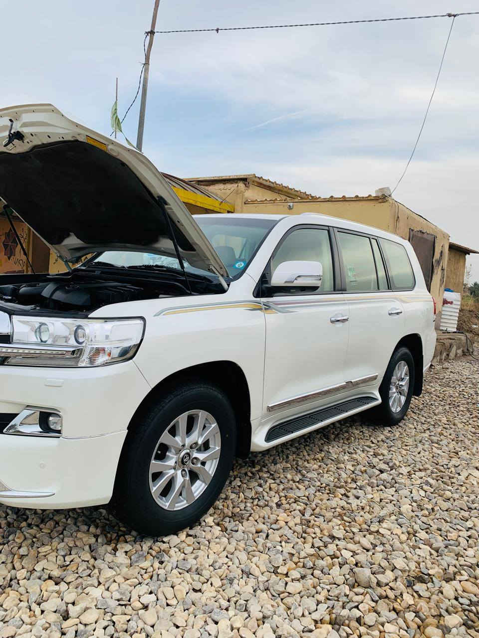 السلام عليكم لبيع لاندكروز موديل ٢٠١٧ رقم بغداد بسمي تحويل مباشر سنويه مجدده سياره ماشيه ١٧٠ فول مواصفات بصمه تشغيل عن بعد حساسات امامي وخلفي كشن جلد وكهربائي لايت زنون محرك ٦ سلندر كفاله السعر ٤٨٥ الاستفسار الاتصال عل رقم ***********
*********** المكان بابل الشوملي
