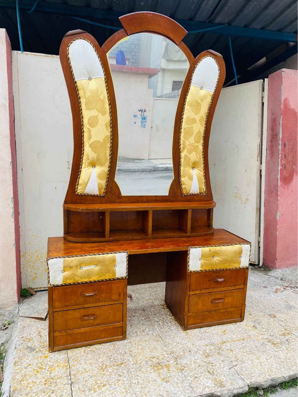 غرفه بدون قنصور نظيف السعر ١٢٥ للاستفسار *********** موصل, نينوى
