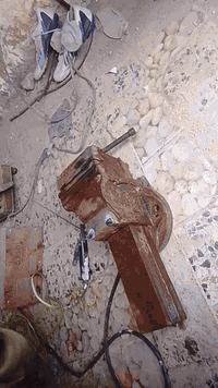 السلام عليكم منكنه حديد مواهين
كلش ثقيله راح اخلي رقمي *********** 
اعيد وكرر حديد مو اهين  العنوان نجف حي الجزيره
