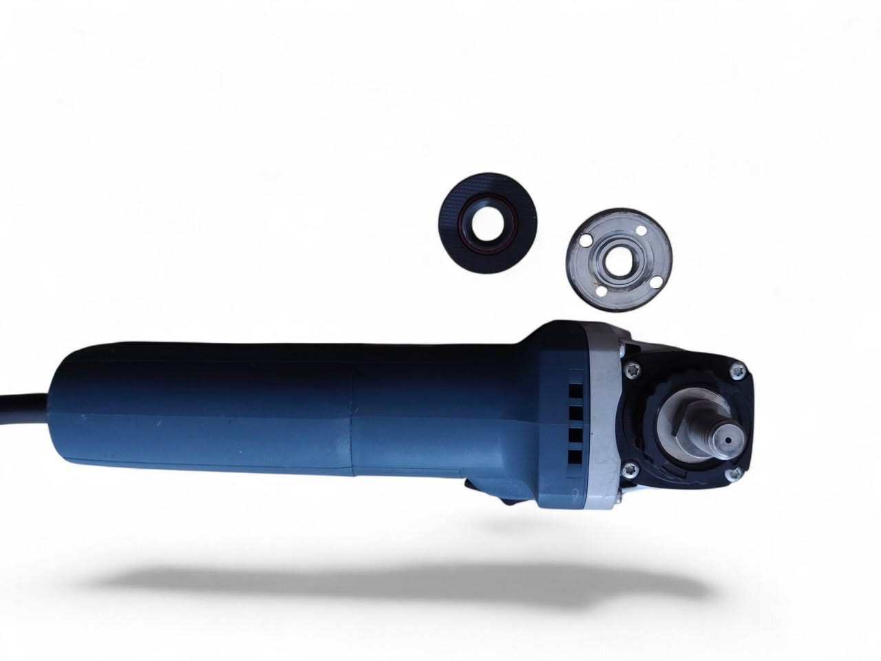 كوسرة استعمل يومين أقسم بالله 
مال امزون اصلية جديدة اجت بالكارتون
الي يعرف بالحدادة يعرف هاي الكوسرة شنو
40 قفل ابيع فقط للي من واسط
(المكان كوت)
***********
