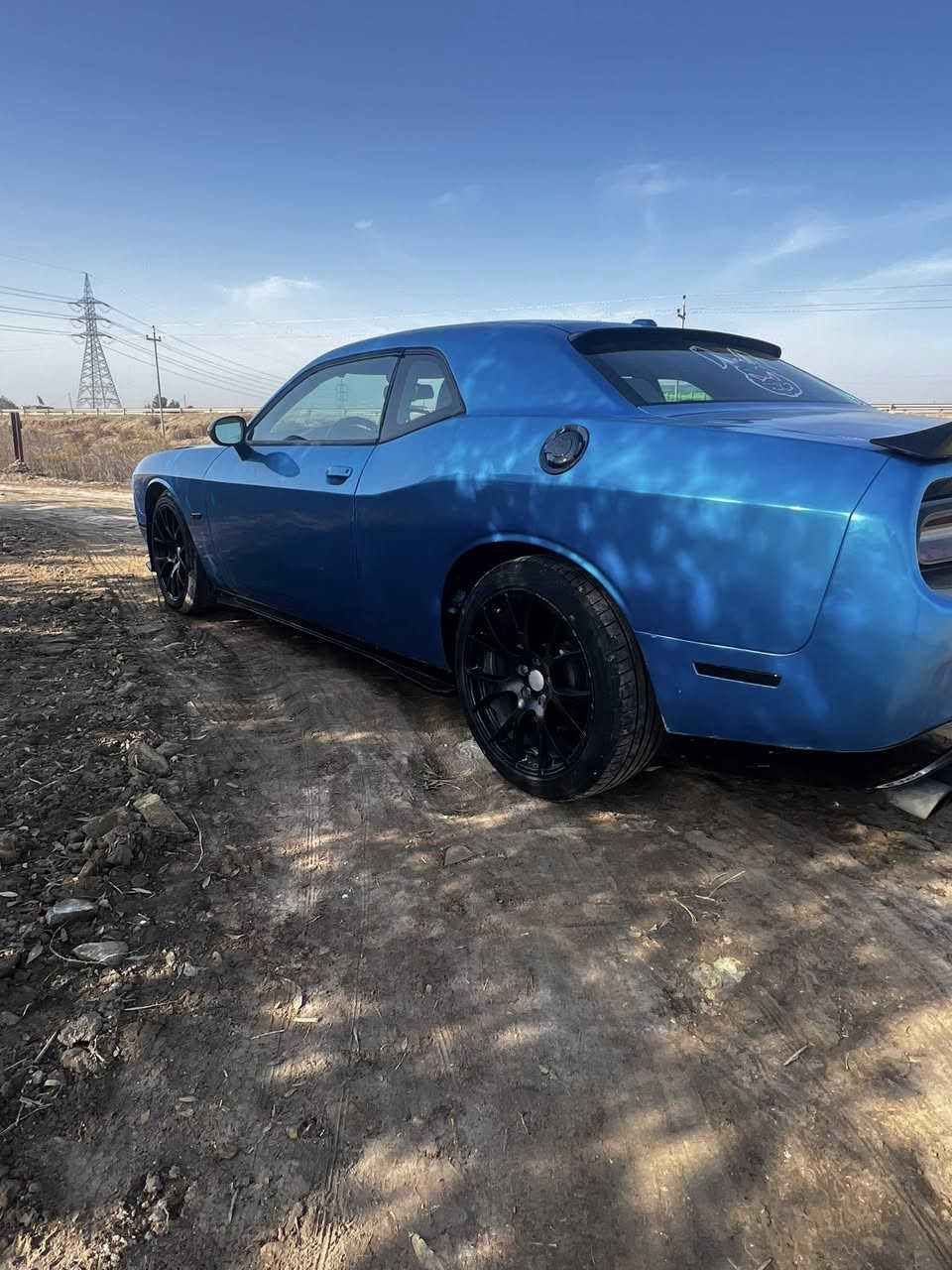 سلام عليكم
جالنجر موديل 2015 
رقم بغداد بسمي تحويل ثاني يوم
سنويه ل31 
كير مكينه توني شادهن حاويه 
تخم تاير جديد
صبغ عام تغيير لون 
للبيع او مراوس حسب القناعه 
مكينه 3600 
سعر 120 وبيه مجال
مكاني ناصريه 
***********
