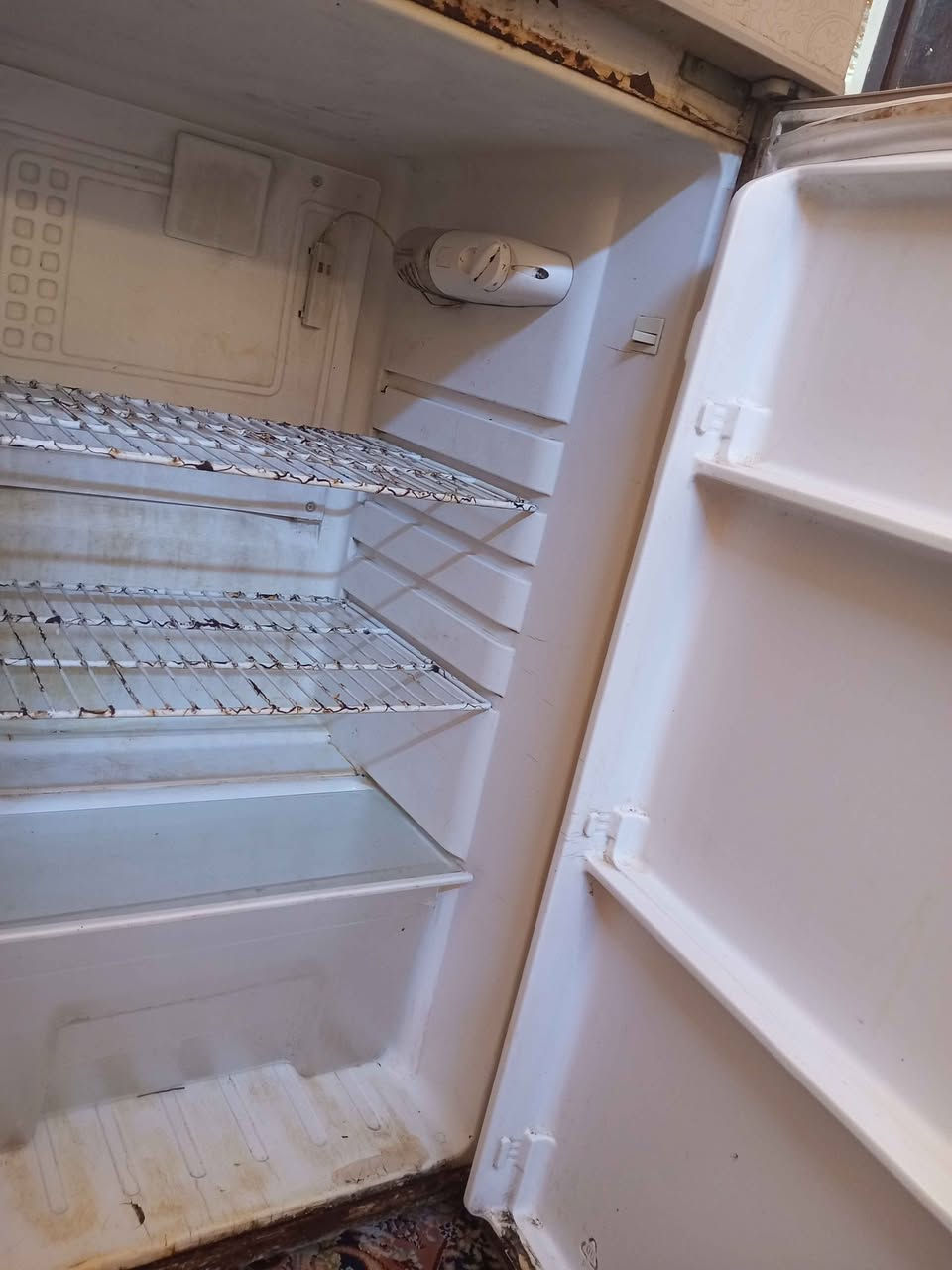 ثلاجه شغاله تجمييد فول على لفحص حجم وسط لسعر 75مكاني مشتل شارع لمطبك مستعجل على لبيع وشراء يتصل *********** بغداد, العراق
