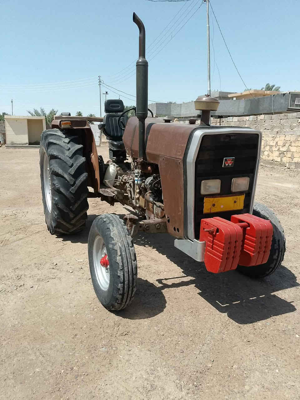 فوركسن للبيع  حجم 75موديل 81رقم نينوى مكفوله ع وضع الشركه العنوان الانبار الكرمه ***********السعر اتصل ودلل
