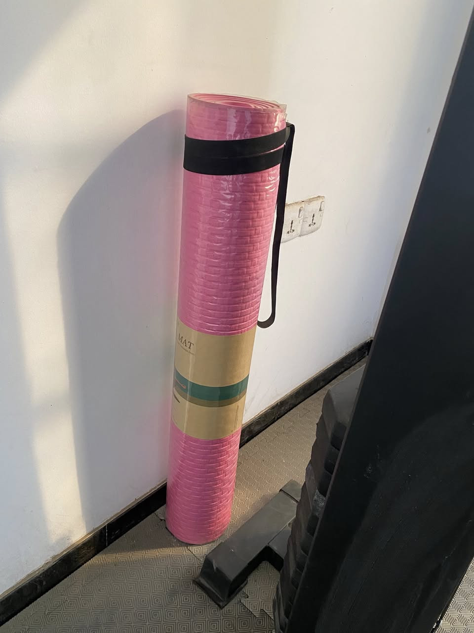 السلام عليكم 
جهاز ملتي جم للبيع متكامل ٣٠ تمرين ظهر وصدر وباي وتراي ورجل ، مع كيس ملاكمة مع دمبلصات وحبل وارضية جم ٩ متر 
يعني جم بيتي متكامل ، جديد وغير مستخدم ابدا فقط مشدود 
هذا التجهيز صار عليه كله ب٧٥٠ الف مع النقل 
صح هو جديد وغير مستعمل ولكن ابيع بسعر المستعمل . 
عارضه بسعر ٥٠٠ مع مجال قليل 
واتس ***********
