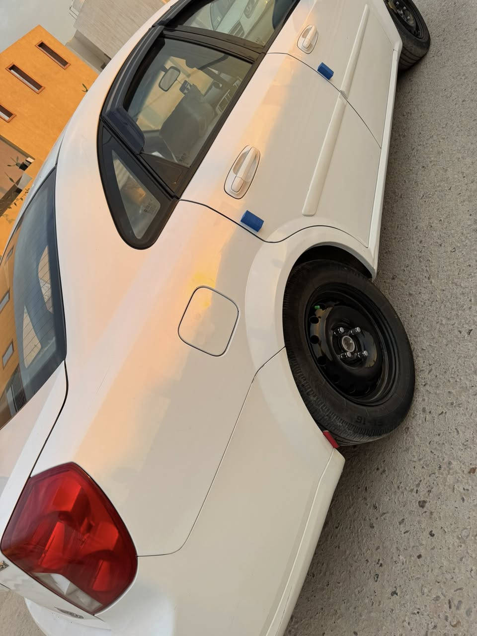 السلام عليكم 🫡 

أوبترا   ٢٠١١  للبيع ..
غرامات مصفرة السيارة بأسمي تحويل ثاني يوم..
تدفئة تبريد❄️☃️
شاشه وكامرة خلفية🖥️
گير ومحرك وكهربائيات خير من الله👍🏻
ترايك للبصرة🛣️
السعر ٨٨$ وبيها مجال بسيط..
العنوان بغداد الدورة🌁

***********  واتساب فقط.
*********** اتصال مباشر.
