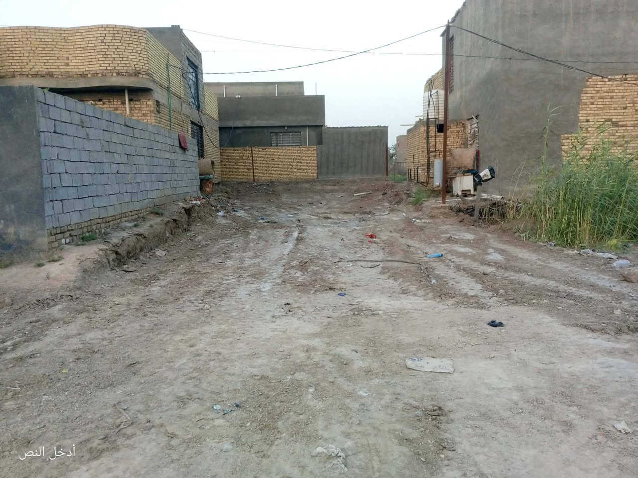 قطعة أرض للبيع طابو زراعي 25
المساحة 260 متر 
العنوان العلاك خلف محطة العلاك مباشرتا
تبعد عن شارع العام 100 متر 
مقابيل المولدة 
     السعر 25 بيها مجال قليل
*********** واتساب
*********** واتساب
