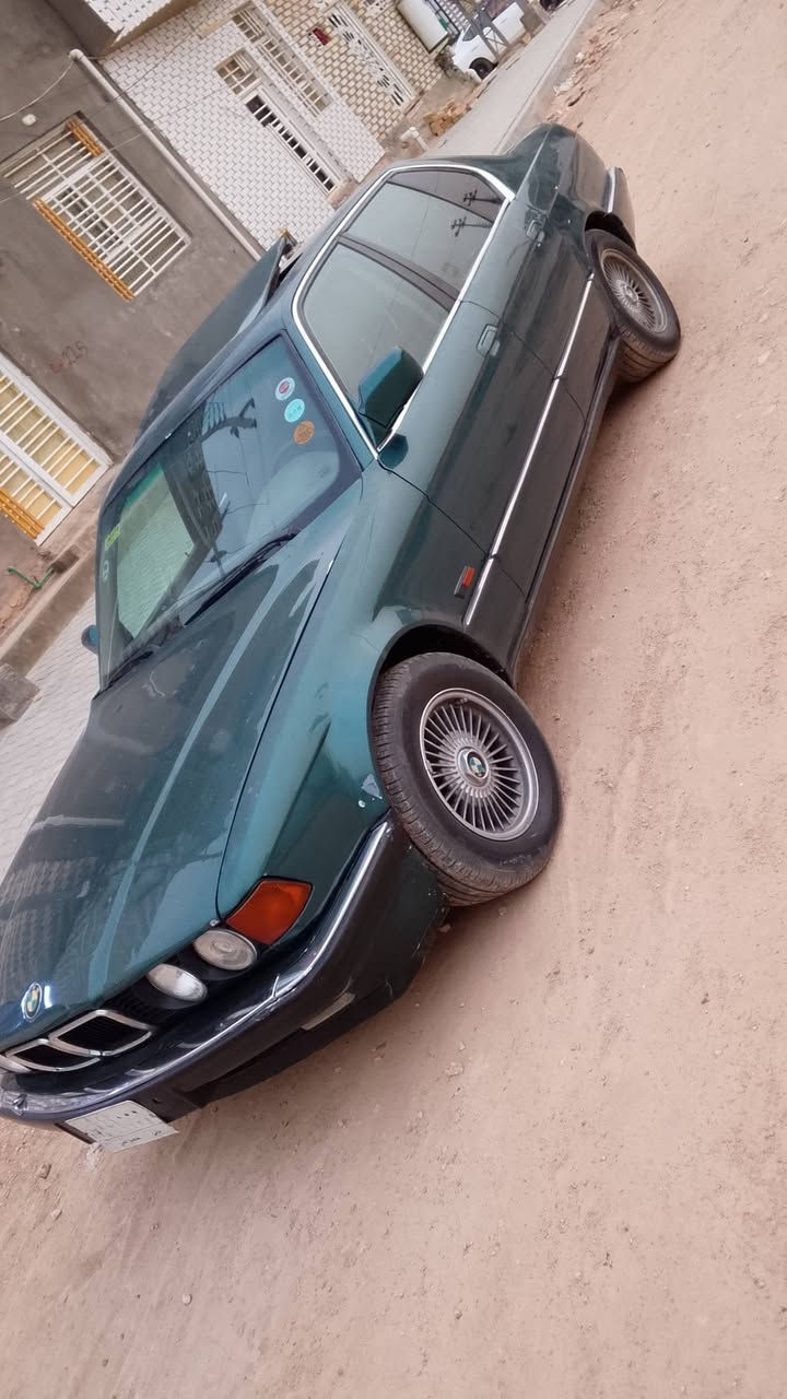 بيام 730مكفوله كير محرك حداديه تبريد فول فول مواصفات غرفه عسليها كشنات كهربائيه فتحه مري كهربائيه سنتر لوك تتقفل جام يصعد ويا السنتر مكينه 6سلندر مفتوح سياره جاهزه مكان نجف ***********
