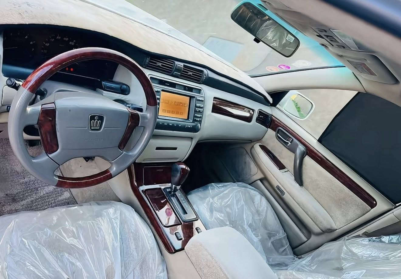 السلام عليكم .. كراون (( ملكه. )) للبيع

كفاله عامه كص ونقل جثه وضربه وعيب شرعي

تحوير نجف فوك وجوه فقط دشبول امارات

رقم كركوك مدفوع كمرك وضربيه وقرصها واصل

كير مكينه حداديه تبريد كله جديد

وكاله ثاني يوم بسم شخص واحد مو تاجر

سياره جديده کلش کلش

المواصفات .

: 2 دكم :

كرستال اصل

كشنات كهربائي

مري شفط بلاد

كامرة خلفية

نفكيشن خرائط

تحكم خلفي كامل بلصوت والتبريد

دمام خلفي

مثبت سرعه

غرفة بيجي

سييدي 6. اقراص

ويل نجمه ابيض حاويه

برده خلفیه

حساسات خلفي

حساسات امامي

سستم ايرباك

وبعد بيهه مواصفات ما ذكرهن

السعر 70 وبيها مجال
مامتواجد عل علفيس فغط اتصال 
العنوان الزبير محلة شمال
تواصل ***********
