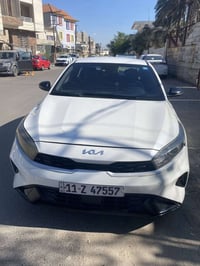 للبيع كيا فورتي ٢٠٢٤ جيتي لاين ماشيه ٥٦ الف كيلو الحادث منشور  صبغ فقط...