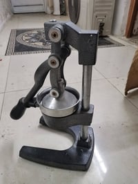 للبيع معصارت برتقال الاصلي سعر ٣٠ الف مدينه الصدر اتصال؛؛ 07751711600