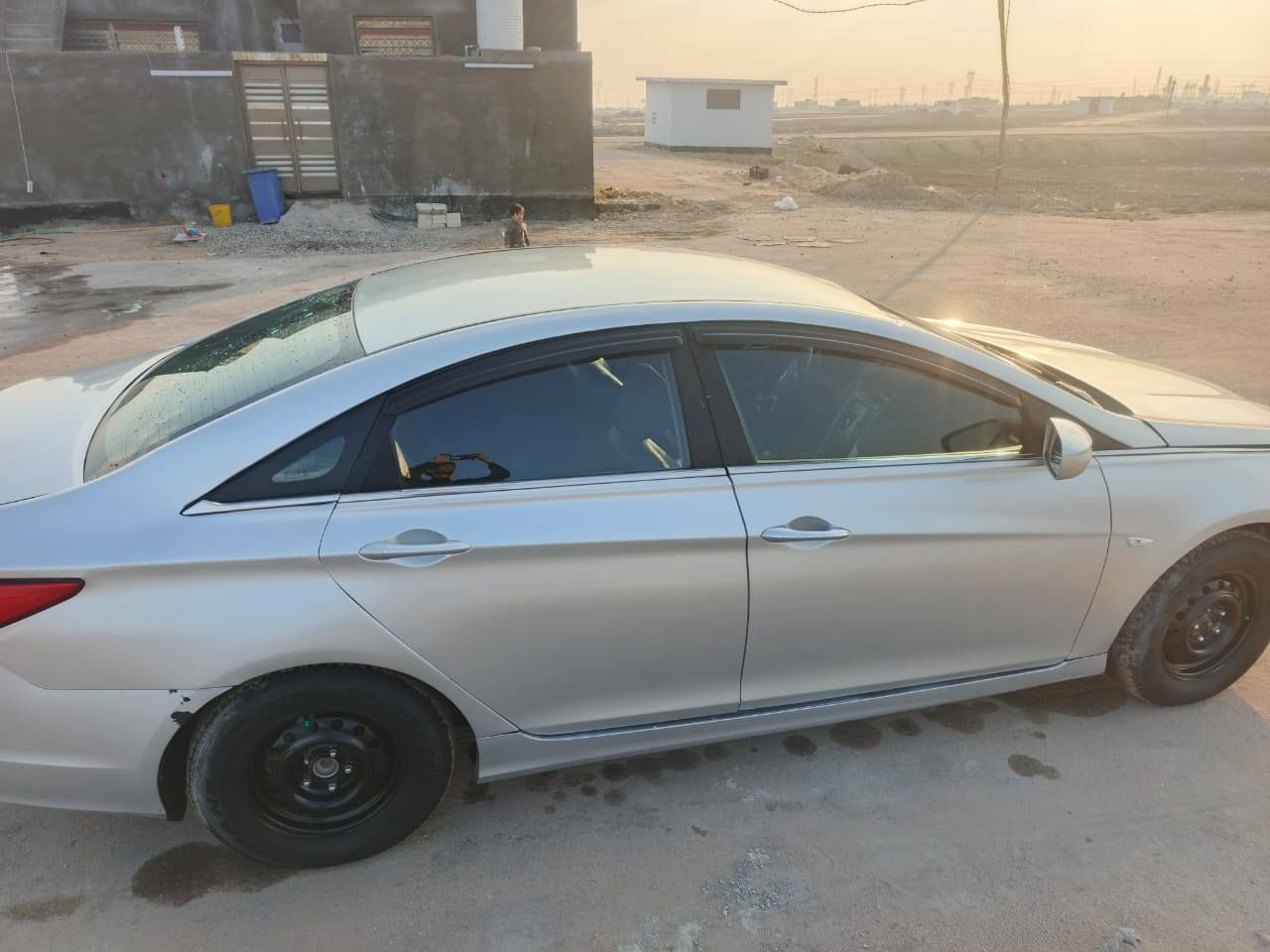 سلام عليكم هوندي سوناتا دخول جديد سياره غاز خط واحد انسه الصرف ول دونز  موديل 14 متوئمه شمالي طبق الاصل بيه وجه مال مرور سياره جديد تخم تاير رنكات ميزانية بلنص حداديه كل جديد لله شاهد تبريد قطعتين السعر 47 وترهم مراوس حسب القناعه ***********
