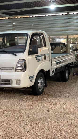 كيا فحل 2023 رقم بغداد باسمي  بيه لغد مال العبري مبدل فقط والباقي كفاله عامه 
السعر173 وبيه مجال 

***********
