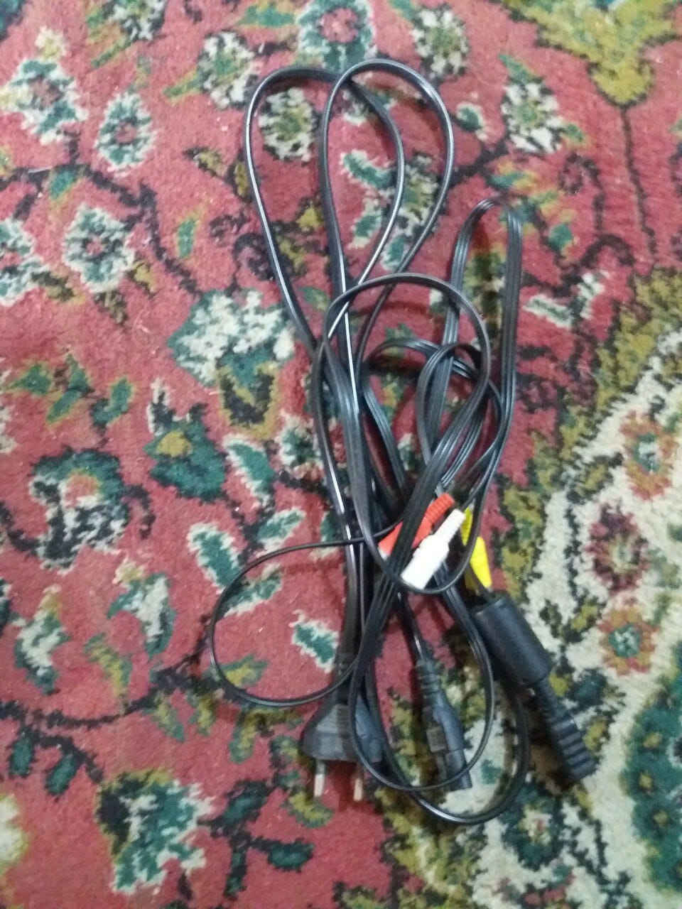 سلام عليكم بلي 2 لبيع كامله ملحقاته بس الفيشة لي تشكل بل بلازمه يرادلهة تبديل ويا 3 يدات شغاله وفلاش بي60 لعبه البلي شغال نضيف قليل الستخدام السعر 45 وبي مجال للشراي مكاني مدينة الصدر للاستفسار عله الرقم ***********
