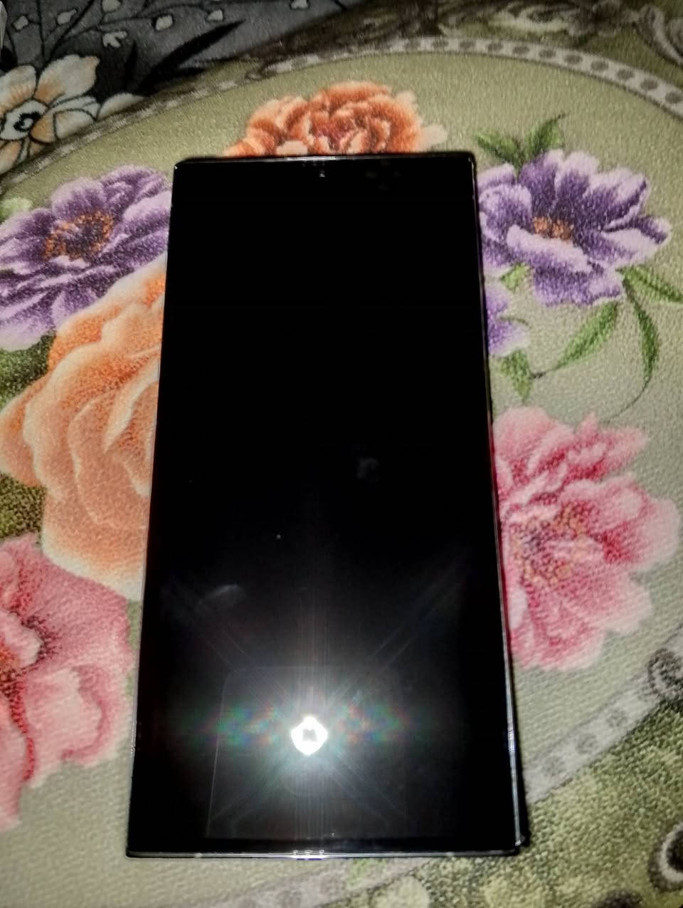 جهاز S23 الترا 95% نضافه شخط واحد ما بي ذاكره 256 السعر 900وبي مجال حك جيتك العنوان الرماديي
***********
