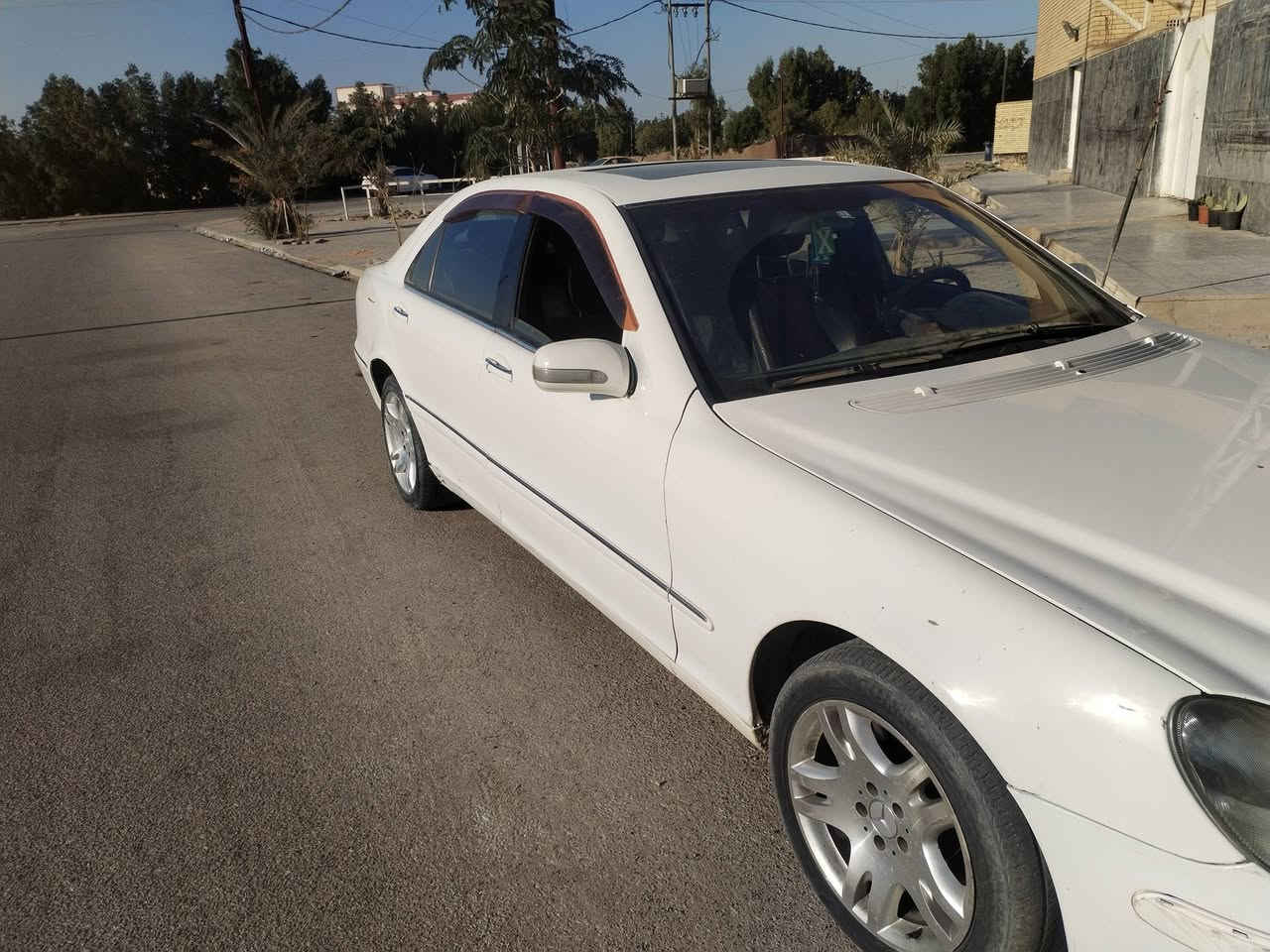 السلام عليكم غواصه s500  باب طويل 2001 فول بلاديه السياره كلشي بلادي جوبلس   بيبان شفط غرفه جديده بيها رقم نجف دولي مداور ثاني يوم سعرها 88 وبيها مجال بسيط ***********
