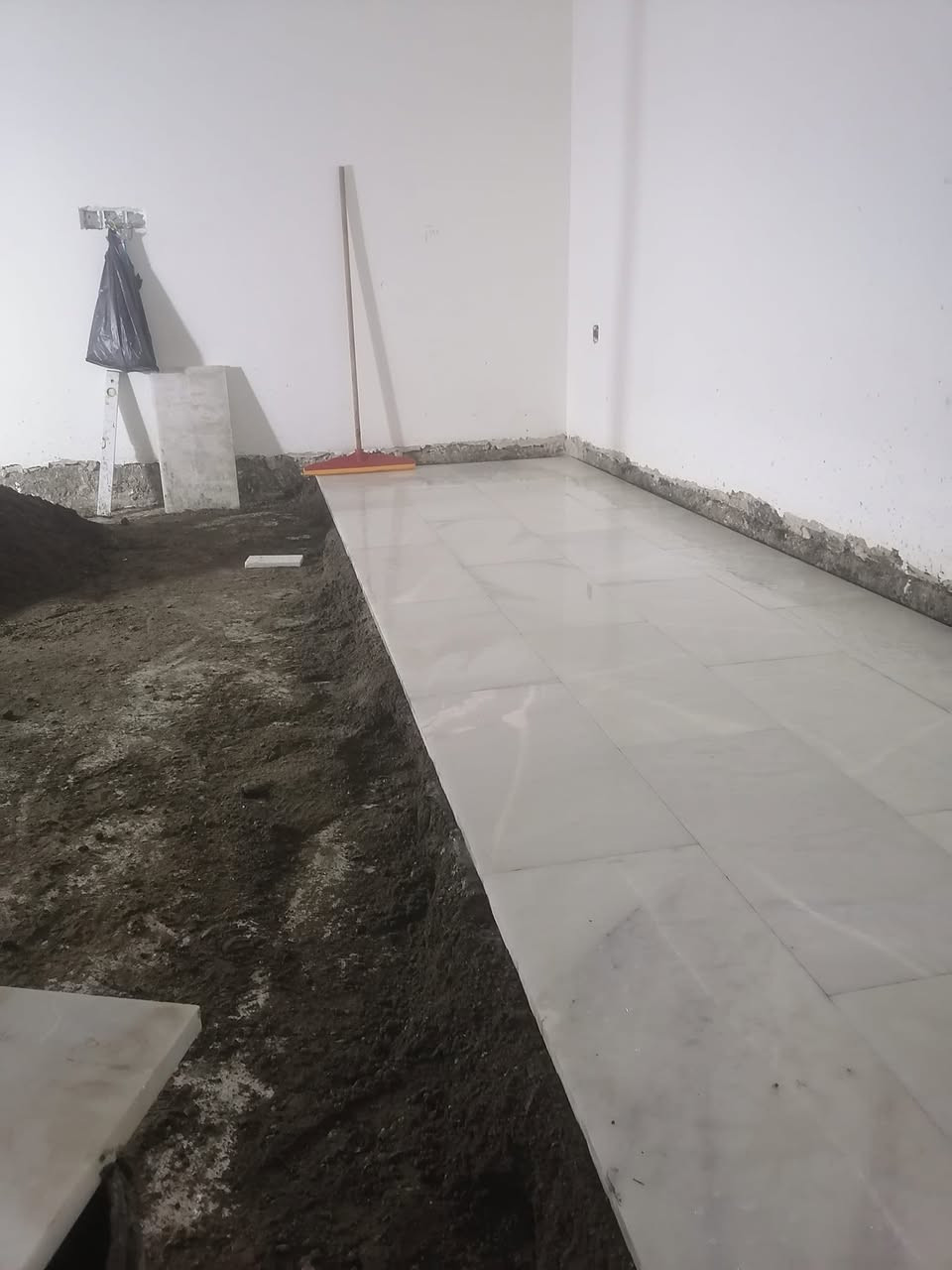 ✅ الموصلي ( ابو عبد ) 

*  لعمل ارضيات وجدران ودرج
  بورسلين _ كرانيت _ مرمر

* دقة بالعمل والتزام بالموعد

  العمل داخل بغداد 
* للتواصل
***********
***********
