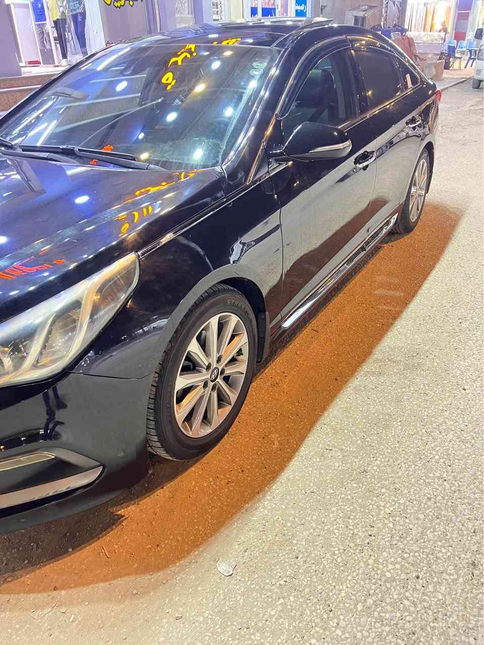 السلام عليكم 
للبيع سوناتا موديل 2016 فول لمتتد اعلى فئة بالسوناتا حادثها قطعتين موجود الصور بالمنشور 
وهنا بالعراق انصبغ الباب الخلفي فقط صبغ بدون حادث 
السعر 115وبيها مجال كلش بسيط 
مكان السياره بالنجف 
*********** Singapore
