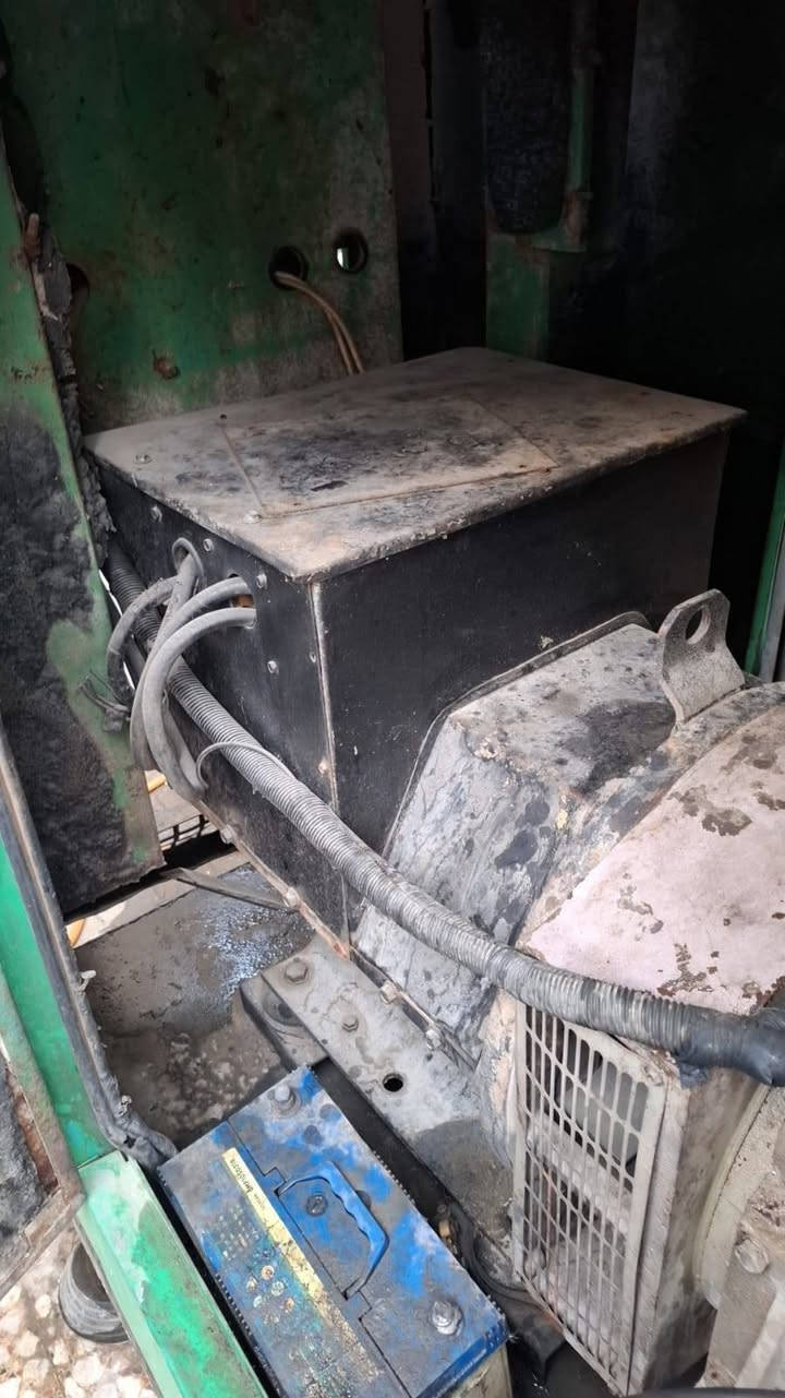 السلام عليكم مولده للبيع
نوع #كمنز 
150 كيڤي .. كامله شغاله 
ومجهزه من ادامه كامله . السعر 50 ورقه 
وبيها مجال مستعجل ع بيع 
العنوان بغداد كراده خارج . للتواصل ***********
