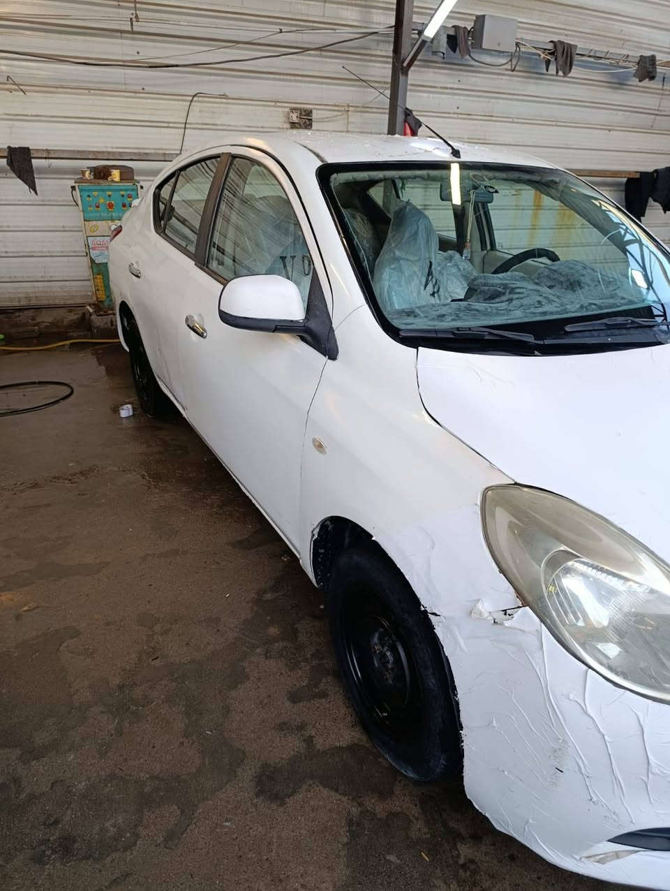 نيسان سني هندي 2018 اصل ادوات ادوات كص جنطه 
مكينه وكير جدد 
تبريد ثلج  حداده طوبه 
تخم تاير جديد  
***********
السعر 35 وبيه مجال حك الجيه فقط متوم شمالي طبق الاصل الماني اتصل عل خط مارد خاص ولاتعليقات بس الشراي يتصل مكاني بصره
