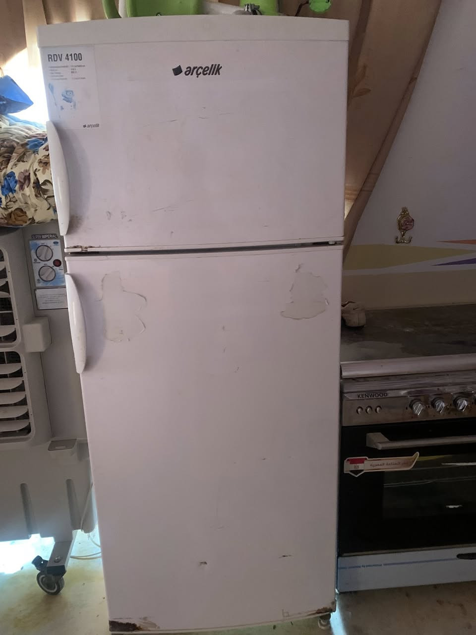 ثلجه البيع نضيفه شغاله
اي نقص مابيهه هاذه رقمي ***********
