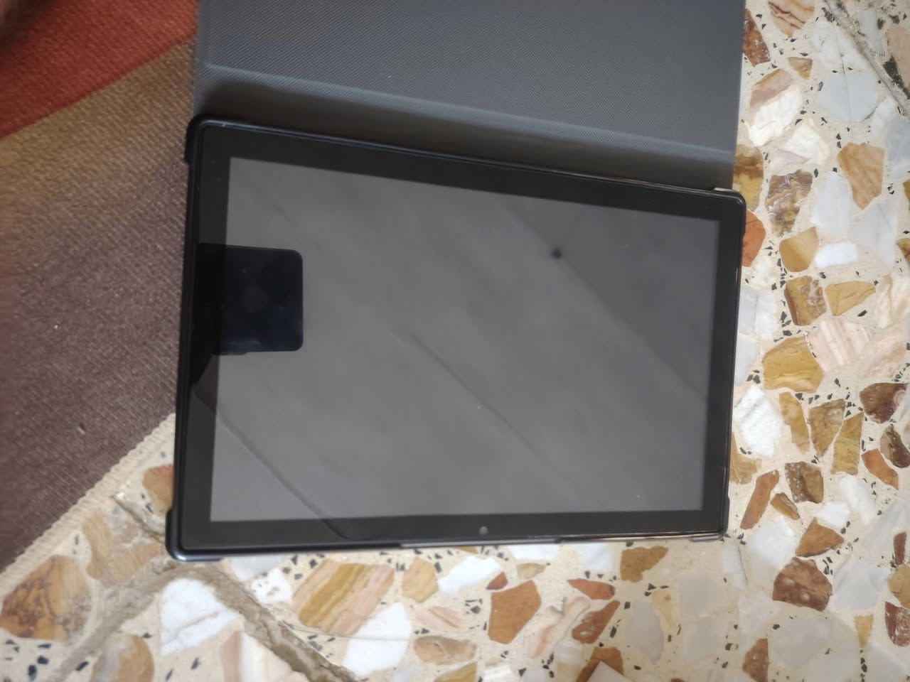 سلام عليكم من رخصت مدير الكروب ايباد للبيع 
للأستفسار ***********
