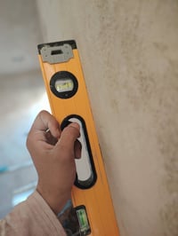 خلفه لبخ متفرخ لبخ تشميع ونثر تصفير مصاطر جص بورك تفليش مقاولات   عمال...