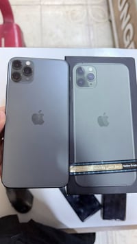 آيفون ١١ برو ماكس • ٢٥٦ • بطارية ٧٩