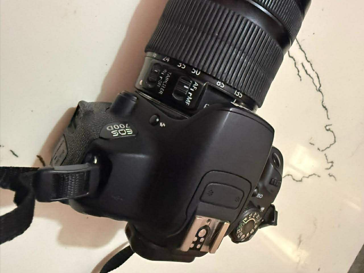 كامرة كانون D700 للبيع
السعر 500بيهه مجال

وياهة عدسة ١٨_١٣٥
كامره ما متعوبه ووجايبهة من خارج
شترهة ماعابر ٢٠٠٠ بعدهة جديده
الشاشة لمس  وتصويرهة فيديو خرافي
كامرة احترافية 
هية وشاحنتهة وياهة كيبل نقل ايفون 📱 + للايندو
***********
