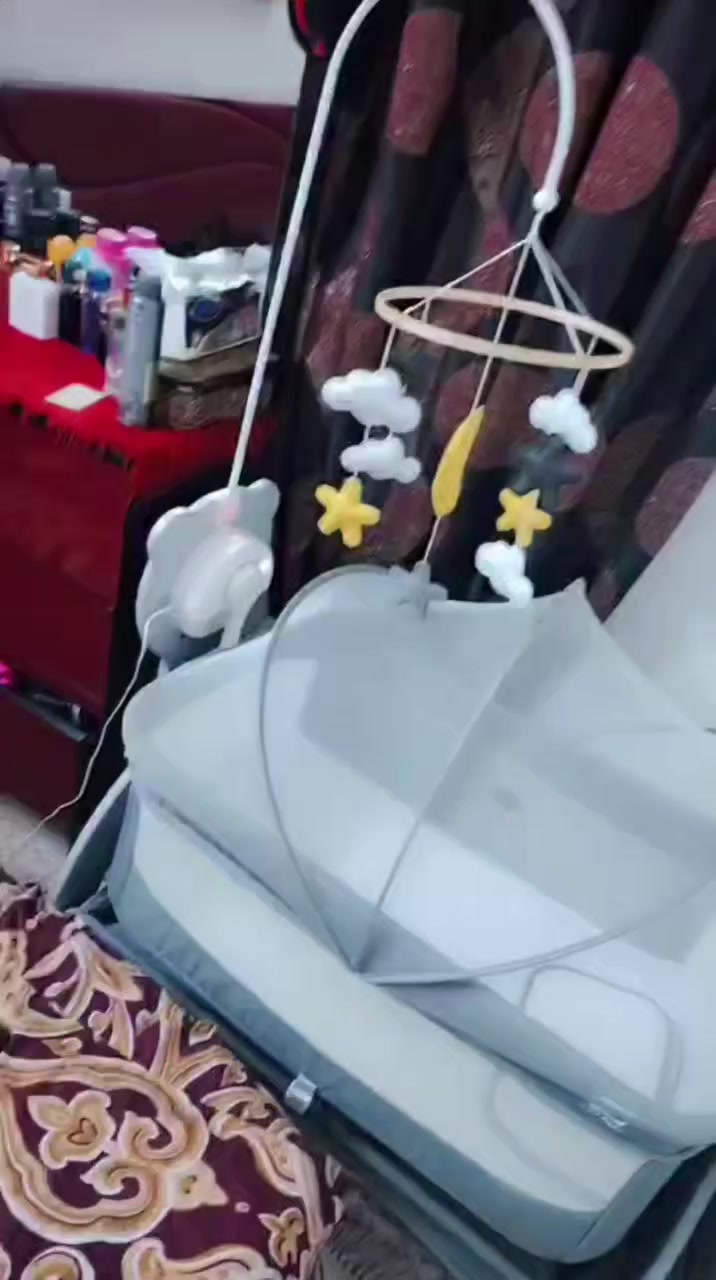 الســـــلام علـــيكم للبيع كاروك بعده جديد هزاز وبلوتوث ربط ع مبايل  ونغمات واصوات كلش حلو ريمونت تحكم هم بغداد  السعر 70بي مجال بسيط وساب 
***********
