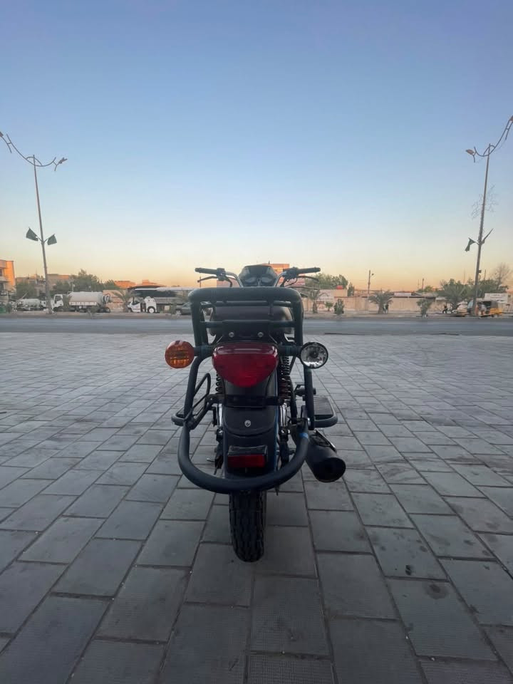 دايوانـ كلاسك 25 رقم و سنويه اربيل تحويل ثاني يوم 
دهن امزويل كل 15 يوم شلعه و معدل الدراجه على ايدي 
كل نقص ما بيها 
 2400 و بيها مجال 
بغداد مدينه الصدر
‏‭***********‬

