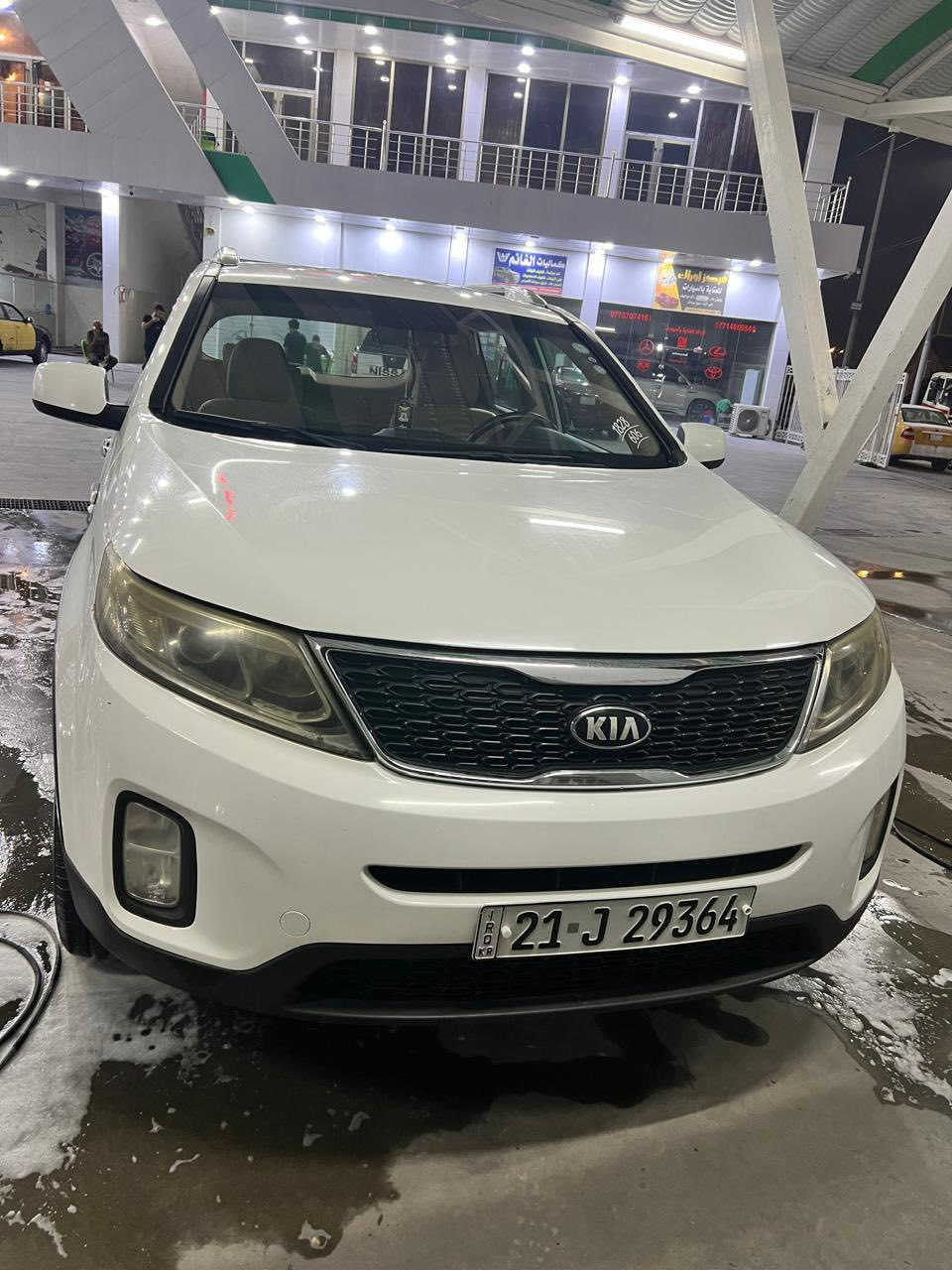 سورينتو 2014 خليجي 
 السيارة كفاله عامه جاهزه من كلشي 
محرك السياره 4 استندر  
السيارة محولينها بصمه 
تشغيل عن بعد 
7 راكب سياره عائلية حلوه 
للأستفسار ***********
