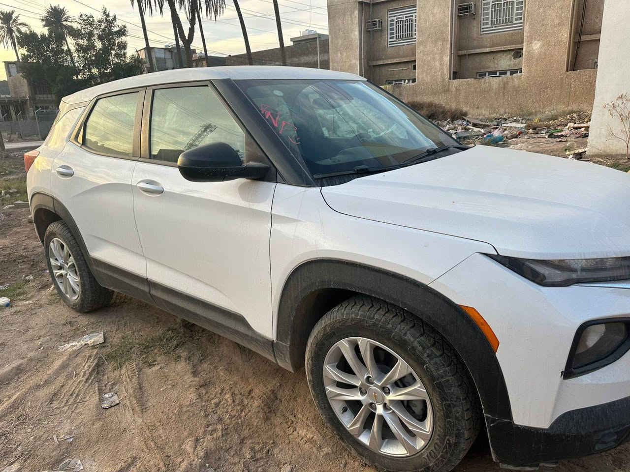 السلام عليكم شوفرليت تربلايزر 2023 رقم بغداد بسمي بجم كبس حادثها تبديل باب وربع دعاميه لون ابيض  سياره نضيفه ومابيها اي نواقص مواصفاتها وصور حادثها داخل المنشور
السعر 150$ ***********
