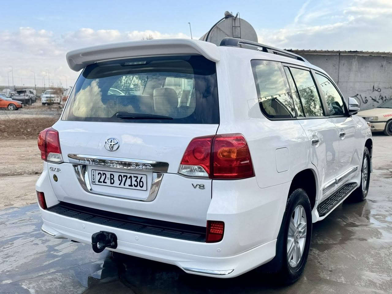 سلاو هاوڕێیان لاندکروزر 2013 gxr v8 قەپات مواسەفات ئاوێنە شەفت برێمی دەرەجە 1 سەیارەکە ڕەقەم و سەنەوی و ژینگە و هەموو شتی نوێیە بێ لێدان بێ سبوخ بێ قەپ و قۆپ و بێ تەحدیل بێ شوخت سەیارەکە هیچ هیچی نیە دەعامی لۆ دەعامی بەشەرت 100 هەزار عەقیقی ڕۆیشتووە سەیارەکە زۆر جوان و خاوێنە *********** أربيل, العراق
