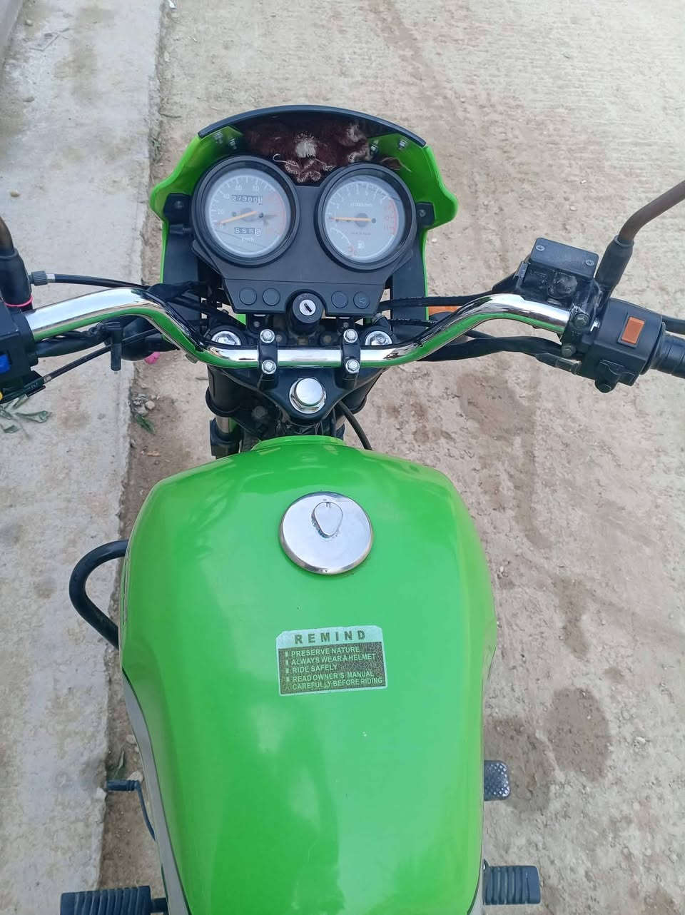 للبيع المكان كوت الوافدين مديل ٢٠٢٢رقم واسط مكفول شرط فحص سعر مليونين ببه مجال جديد والله على وضع الشركه


**إذا كنت صاحب هذا الإعلان وتريد حذفه لأي سبب، رجاءا أرسل رسالة إلى الدعم الفني**