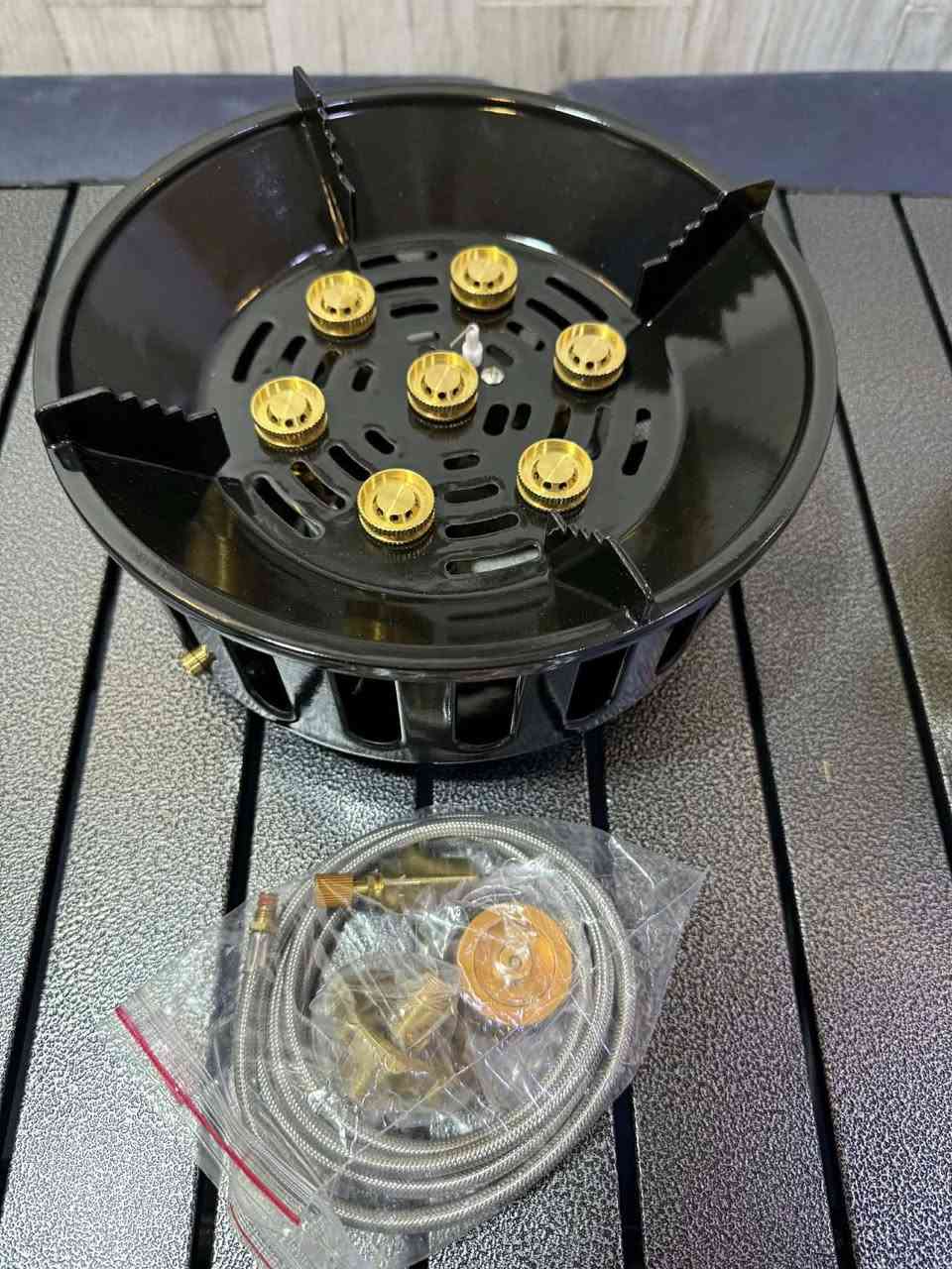 السلام عليكم طباخ عالي الطاقة يعمل بالغاز ٧ عيون طاقة الموقد ١٩٨٠٠ واط مصنوع من الفولاذ المقاوم للصدأ لهب قوي ومقاوم للرياح عيون الموقد مصنوعة من النحاس اشعال الكتروني حقيبة للحمل والتخزين مع جميع التحويلات المتعددة للغاز مناسب للمشي والنزهات والتخييم الطباخ جديد امزون 
تواصل خاص او *********** واتساب
