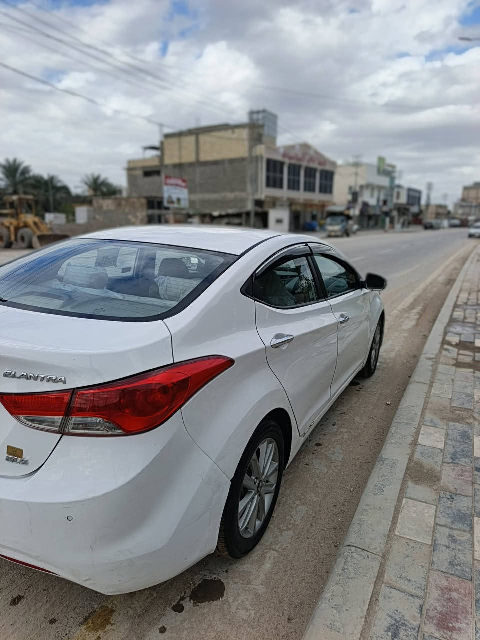 السلام عليكم
النترا 2014مكينه1800
مواصفات فول من عدا البصمه بيها 4 قطع السعر105 وبيها مجال
كربلاء
‏‪0771 021 7818‬‏ للتواصل
