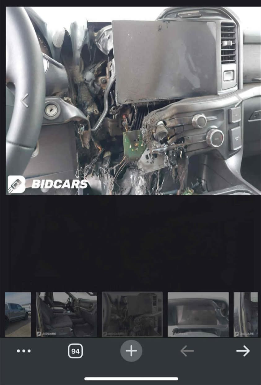 السلام عليكم
فورد F150هجين 
مرقم بغداد رقم مميز 
محرك 3500 توين توربو هايبرد 
كفالة عامة من صبغ او شخط 
 ماشيه 2000 مايل زيرو 
ضرر حرك بل دشبول بصيط 
صور لحادث موجوده بل منشور 
موصفات XLT بلاك اديشن تجي هواي 
موصفات بيها رادار 360 
5 كامرات وبعد هواي بيها موصفات 
مبدل عضم دشبول كامل 
اي تفاصيل ارجو الاتصال بل رقم 

***********
خاص ماعندي شباب صور لحادث
كلها بل منشور 
مكانها بغداد حي الخضراء
