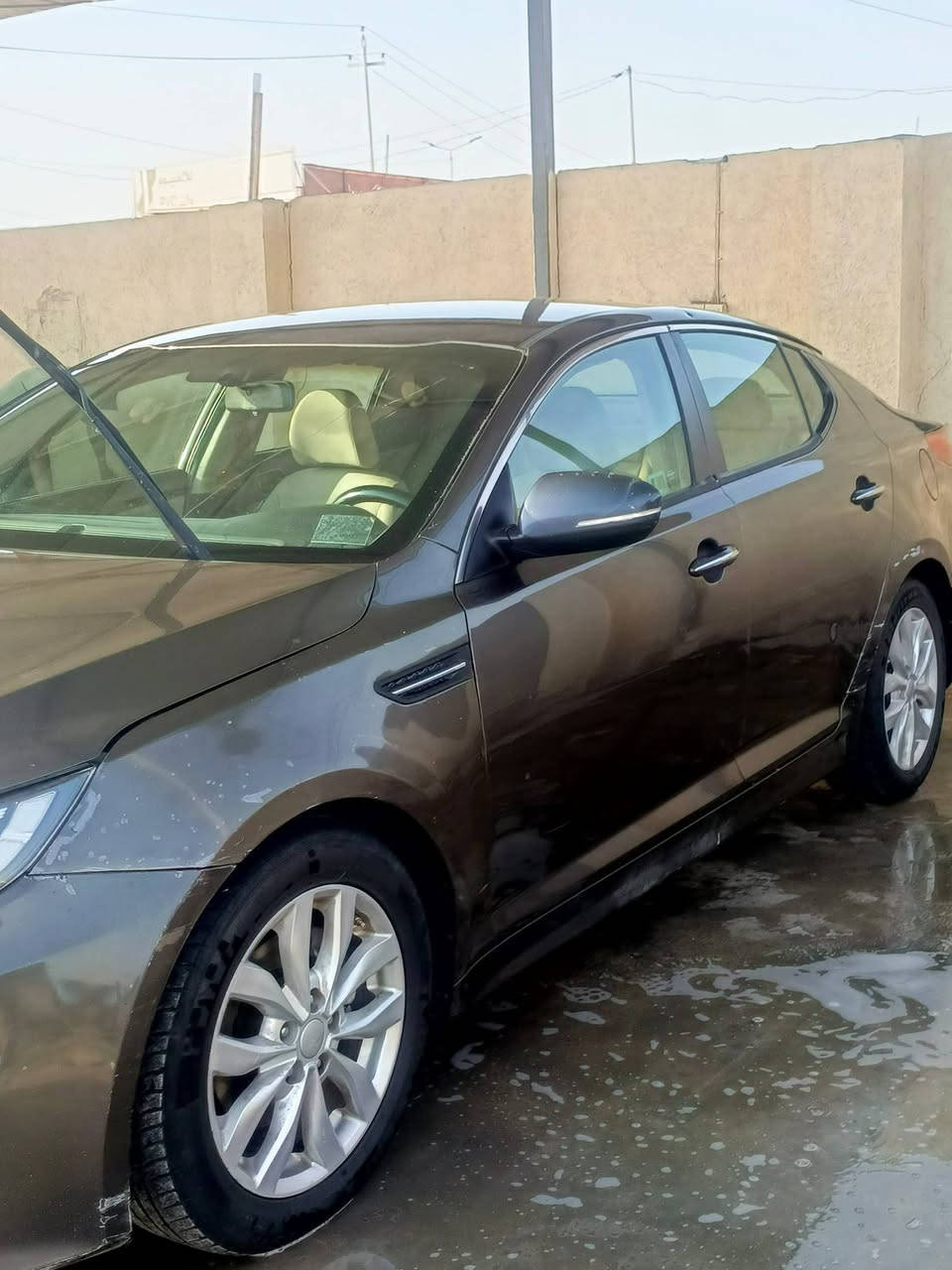 السلام عليكم
كيا اوبتما 2014 وراد امريكي 

السياره باسمي رقم دولي 
ضربته جاملغ جهة السايق امريكى 
السعر105$ بيها مجال 
العنوان الديوانيه
رقم الهاتف 
***********
